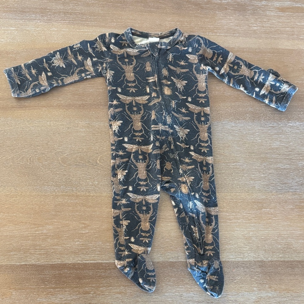 Kate Quinn woods insect footies